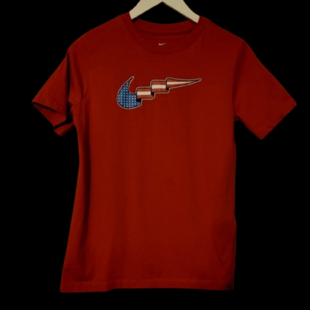 The Nike Tee Short Sleeve Top